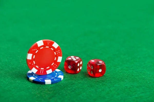 Mobile phone showing Fortune Tiger free spins bonus round on dolantogel 168